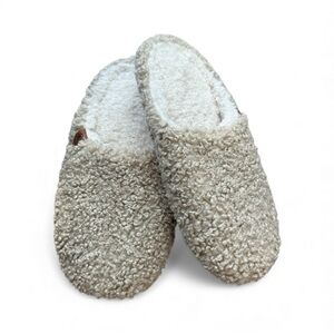 Brand New and Super Cozy Neutral Fleece Slippers